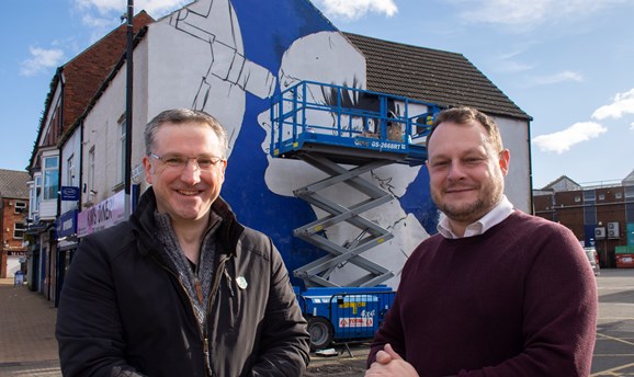 Cllr Relf and Zadrozny at the sutton mural 